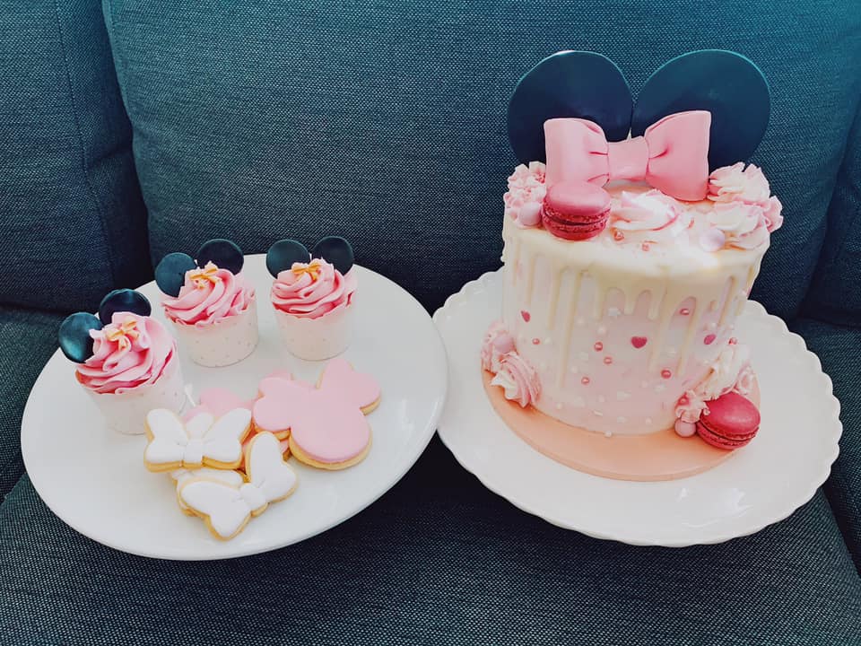 Minnie Mouse Themed Cookies